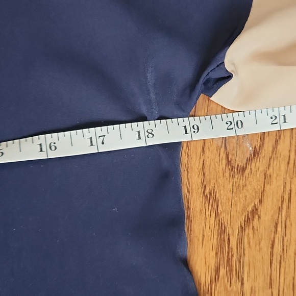 Dress - Picture 8 of 8